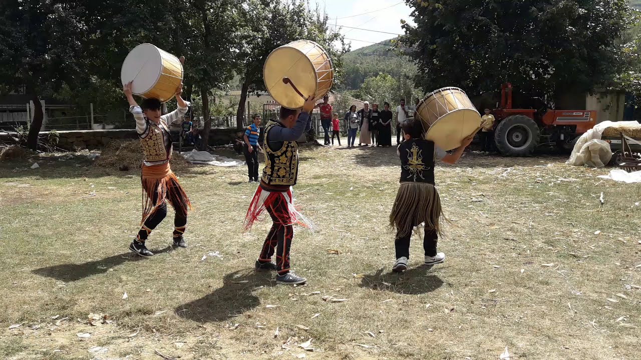 Çocuklara Özel Gösterilerle Aile Eğlencesi